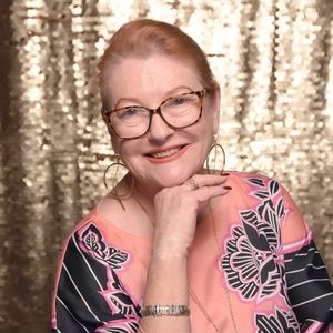 Meet your Posher, Janet